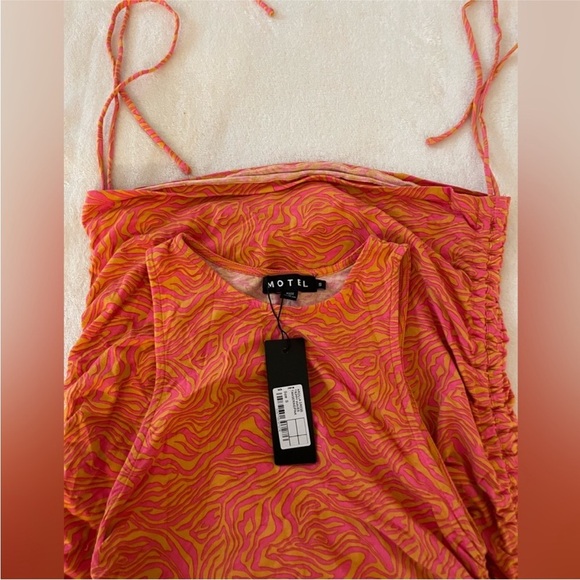 NWT MOTEL Ardilla Dress in Trippy Waves Print in Tangerine Pink Color - Picture 12 of 15